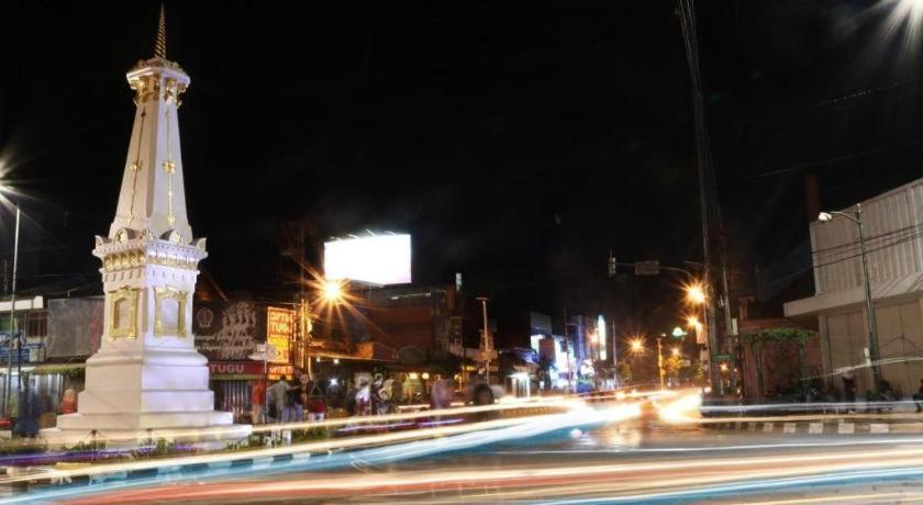 Готель Grand Malioboro Джок'якарта Екстер'єр фото